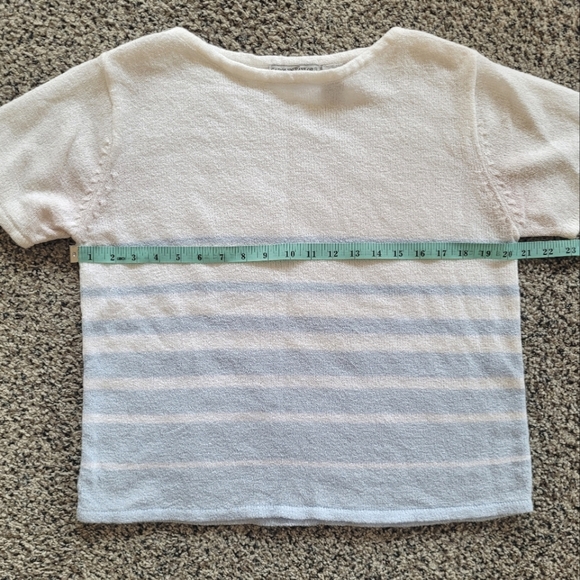 Carolyn Taylor Short Sleeve Blouse - Picture 4 of 5